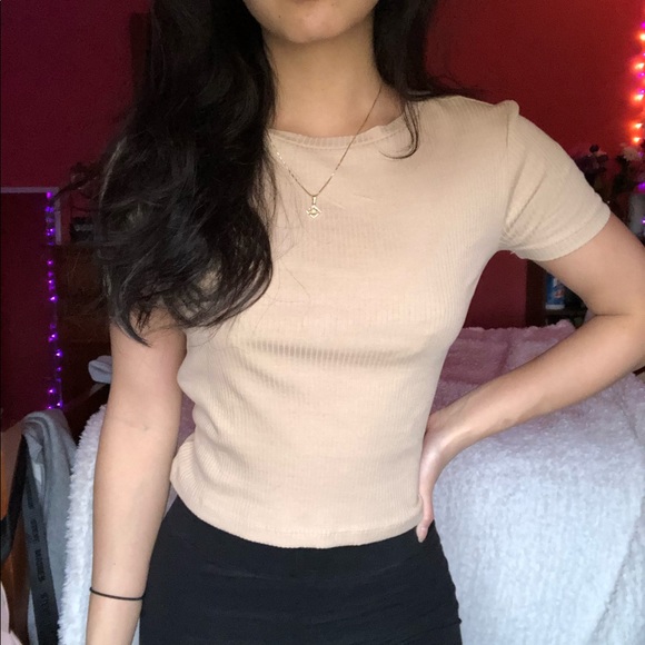 Nude ribbed semi cropped shirt - Picture 2 of 2